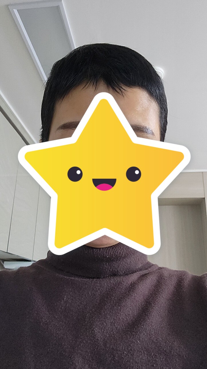 머리카락이 점점 빼곡히 자라나는 모습